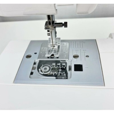 Швейная машина Janome Juno 1512 